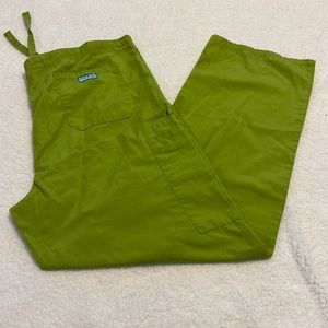 BUTTER SOFT BY UA SCRUB PANTS MEDIUM GREEN